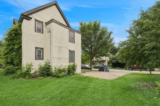 2224 4th Avenue N, Minneapolis, MN 55405