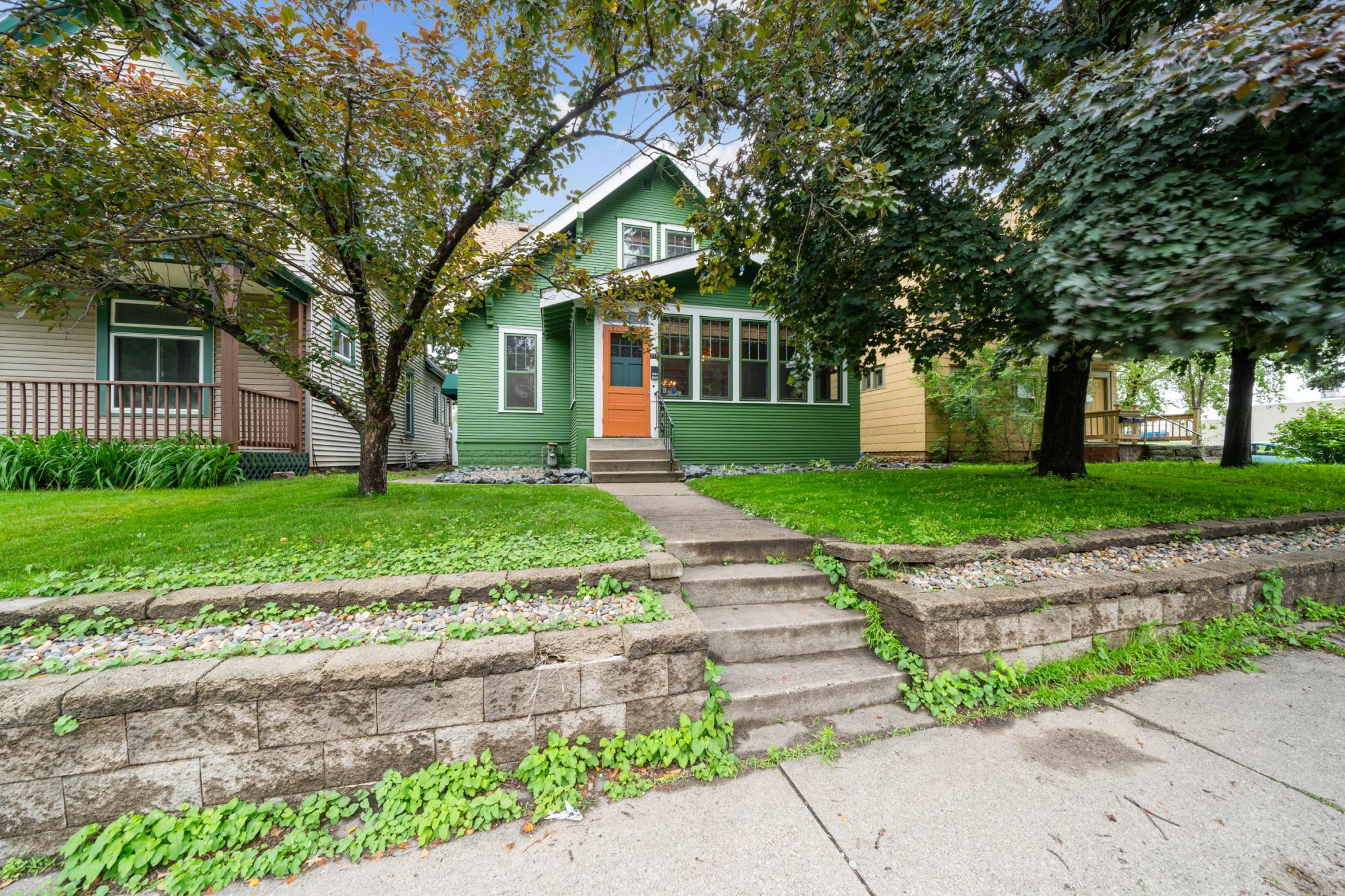 26_exterior.jpg