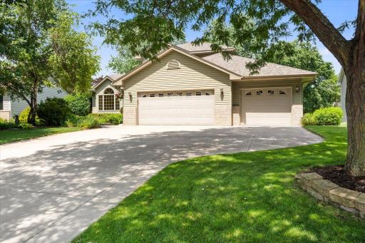 559 Lonesome Pine Trail, Blaine, MN 55014