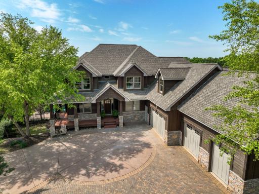 3-web-or-mls-1165 Symphony Ln 003Full.jpg