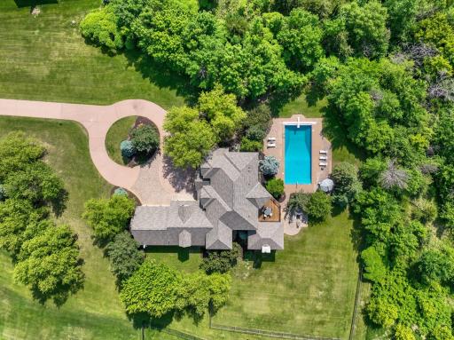 66-web-or-mls-1165 Symphony Ln 066Full.jpg