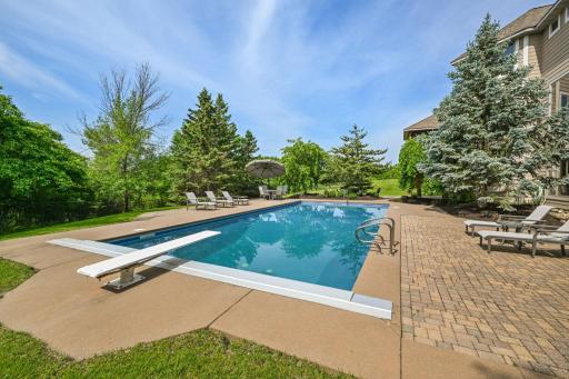 62-web-or-mls-1165 Symphony Ln 062Full.jpg