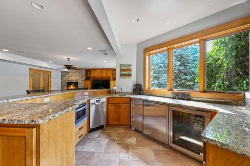 51-web-or-mls-1165 Symphony Ln 051Full.jpg