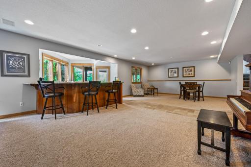 48-web-or-mls-1165 Symphony Ln 048Full.jpg