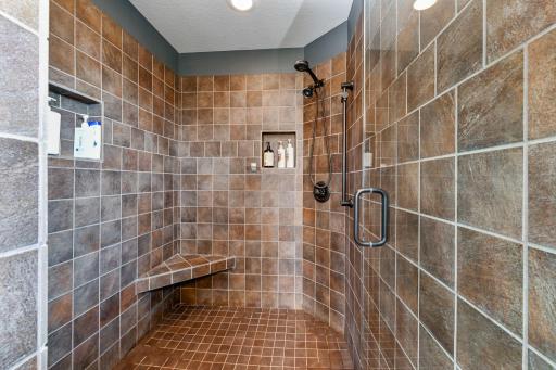 37-web-or-mls-1165 Symphony Ln 037Full.jpg