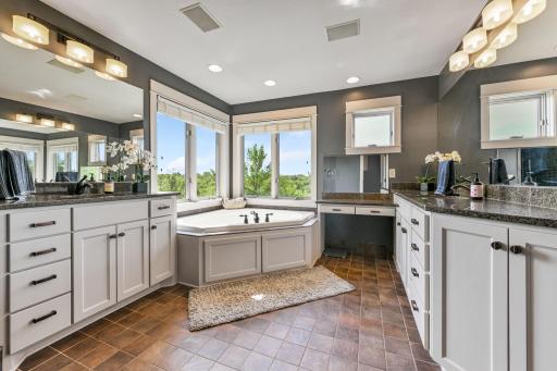 35-web-or-mls-1165 Symphony Ln 035Full.jpg