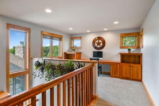 31-web-or-mls-1165 Symphony Ln 031Full.jpg