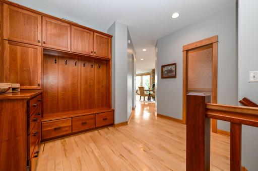 28-web-or-mls-1165 Symphony Ln 028Full.jpg