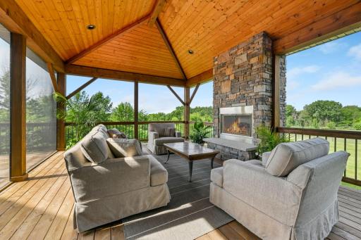 25-web-or-mls-1165 Symphony Ln 025Full.jpg