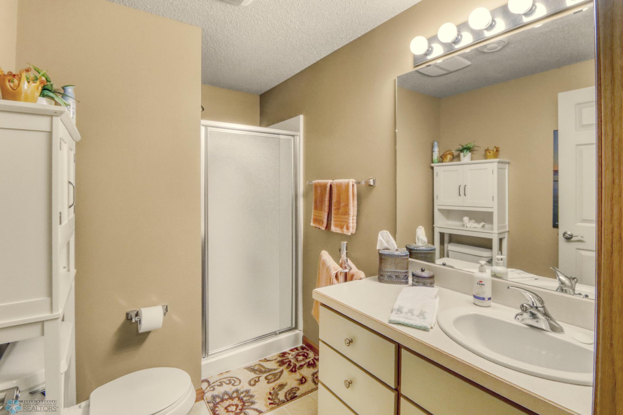 Basement Bathroom1_1.JPG