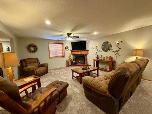 103 4th Place SW, Geneva, MN 56035