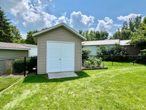 103 4th Place SW, Geneva, MN 56035
