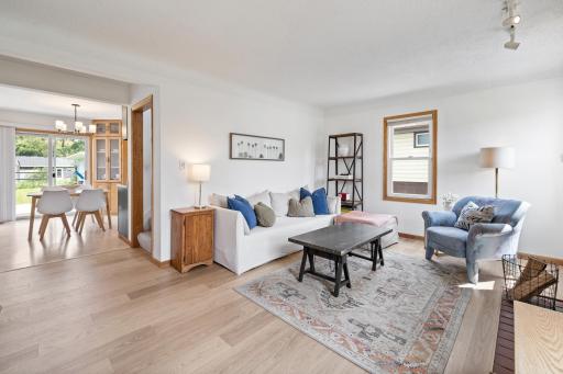1516 Mendelssohn Avenue N, Minneapolis, MN 55427