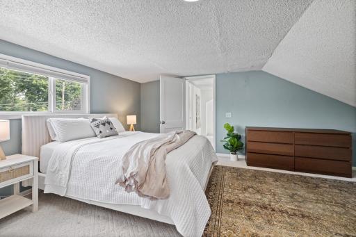 1516 Mendelssohn Avenue N, Minneapolis, MN 55427