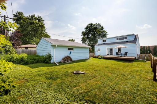 1516 Mendelssohn Avenue N, Minneapolis, MN 55427