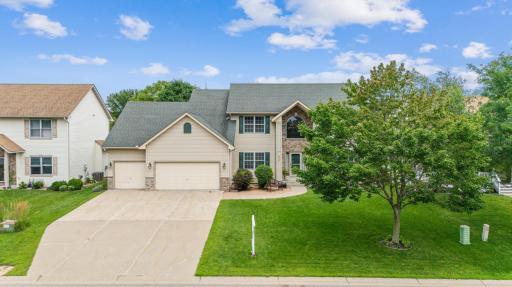 9714 Hillside Trail S, Cottage Grove, MN 55016