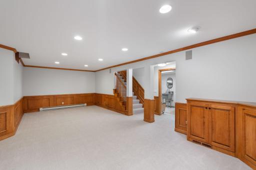 5011 Wooddale Lane, Minneapolis, MN 55424