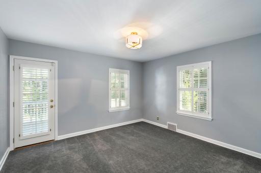 5011 Wooddale Lane, Minneapolis, MN 55424