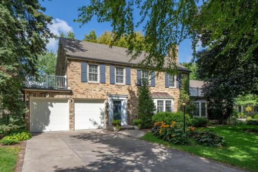 5011 Wooddale Lane, Minneapolis, MN 55424