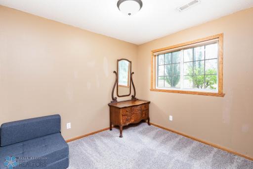 106 12th Street NE, Barnesville, MN 56514