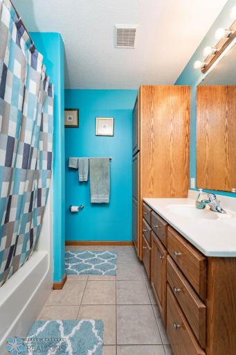 106 12th Street NE, Barnesville, MN 56514