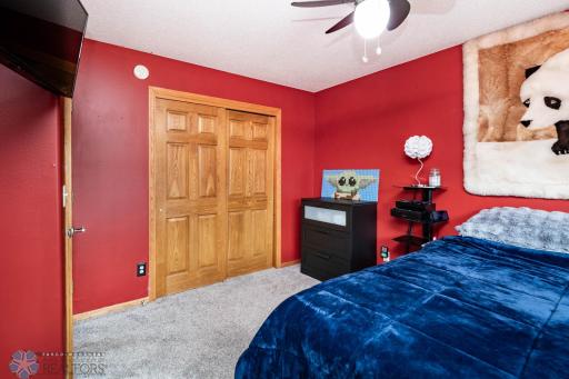 106 12th Street NE, Barnesville, MN 56514