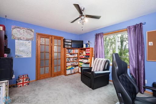 106 12th Street NE, Barnesville, MN 56514
