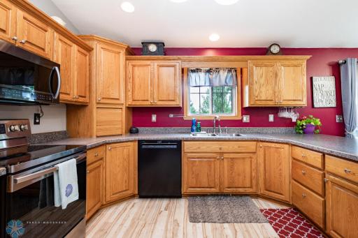 106 12th Street NE, Barnesville, MN 56514