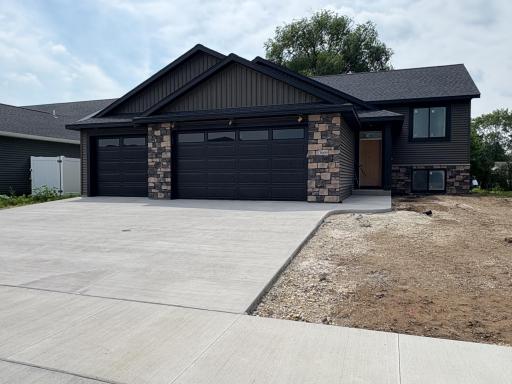 3669 Meadow Sage Court SE, Rochester, MN 55904