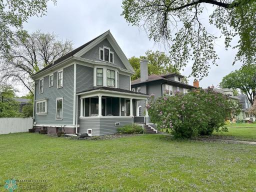 619 University Drive S, Fargo, ND 58103