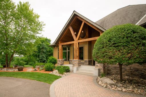 8271 Barton Avenue NW, Buffalo, MN 55313