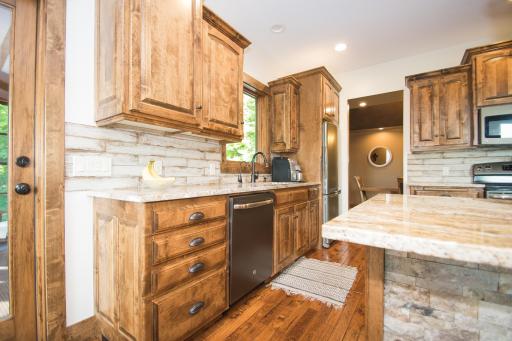 8271 Barton Avenue NW, Buffalo, MN 55313