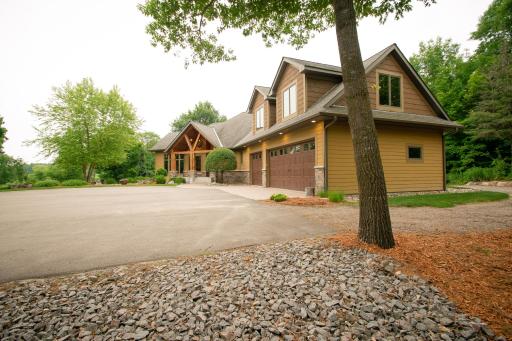 8271 Barton Avenue NW, Buffalo, MN 55313