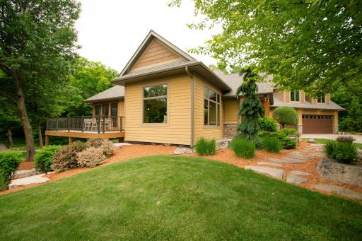 Stunning landscaping and lawn, immaculately maintained