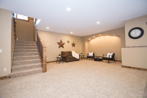 8271 Barton Avenue NW, Buffalo, MN 55313