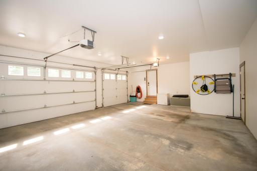 8271 Barton Avenue NW, Buffalo, MN 55313
