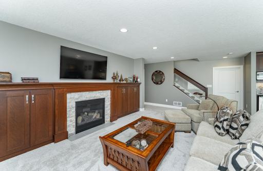 1062 Fox Hill Lane SW, Rochester, MN 55902