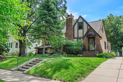 Photo for 947 Stryker Avenue, West Saint Paul, MN 55118 - listing #6739961 947 Stryker Avenue, West Saint Paul, MN 55118