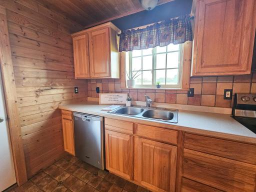 17886 State Highway 89, Wannaska, MN 56761