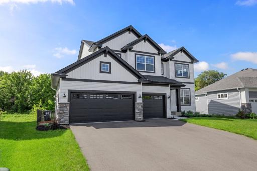 1977 Dahlia Drive, Shakopee, MN 55379