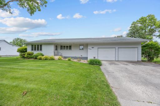 Photo for 226 Ash Avenue, Bird Island, MN 55310 - listing #6739987 226 Ash Avenue, Bird Island, MN 55310