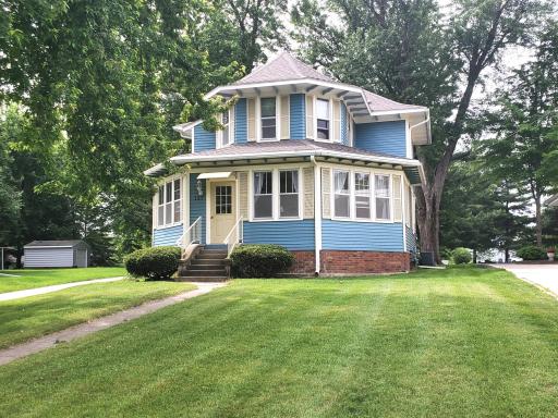 127 Park Place W, Norwood Young America, MN 55368