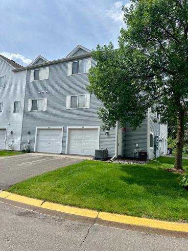 9100 Terra Verde Trail, Eden Prairie, MN 55347