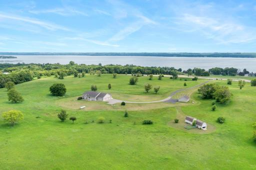 This home and property are truly one of Starbuck’s best-kept secrets. The stunning 3-bedroom, 3-bathroom residence offers a rare combination of natural beauty, tranquility, and space.