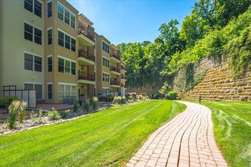 630 Main Street N, 411, Stillwater, MN 55082
