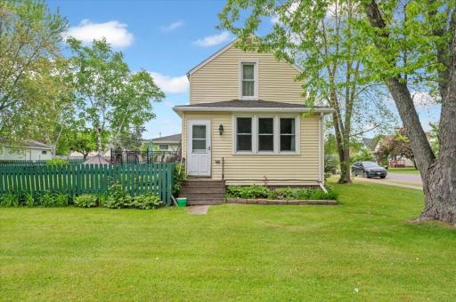 5502 Oakes Avenue, Superior, WI 54880