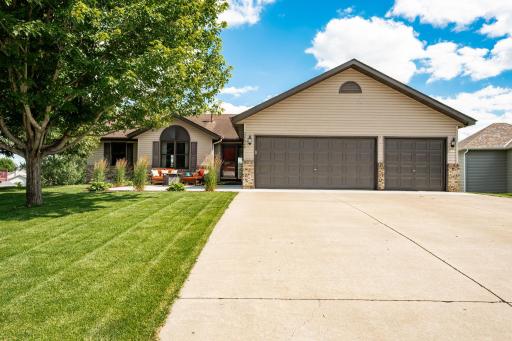 20604 Jasmine Path, Lakeville, MN 55044