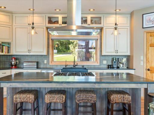 4217 Upper Roy Lake Road, Nisswa, MN 56468