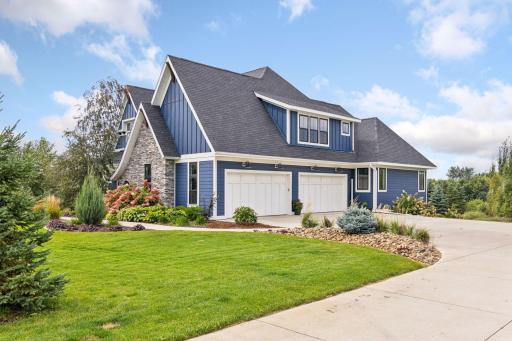 7568 Glen Alcove, Woodbury, MN 55129