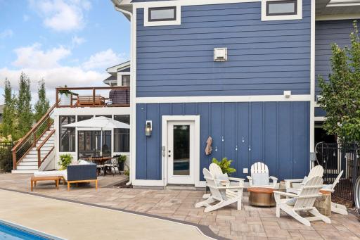 7568 Glen Alcove, Woodbury, MN 55129